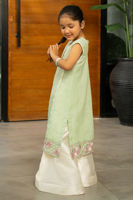 Picture of Zobia Mini