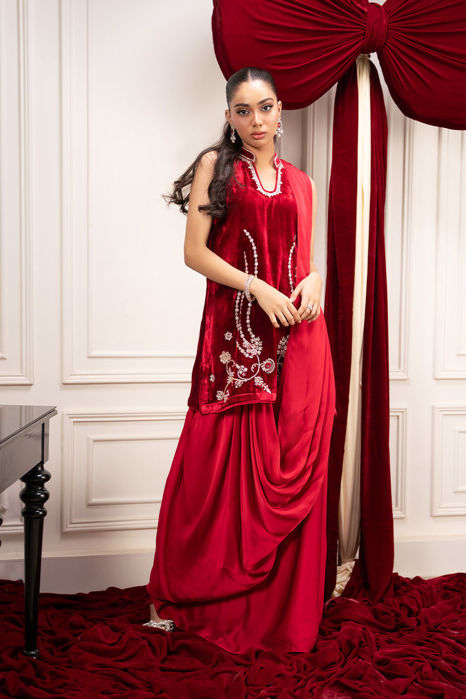 Picture of Elira