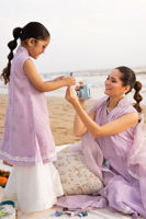 Picture of Elif Mini