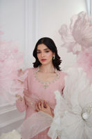 Picture of Ella Noor