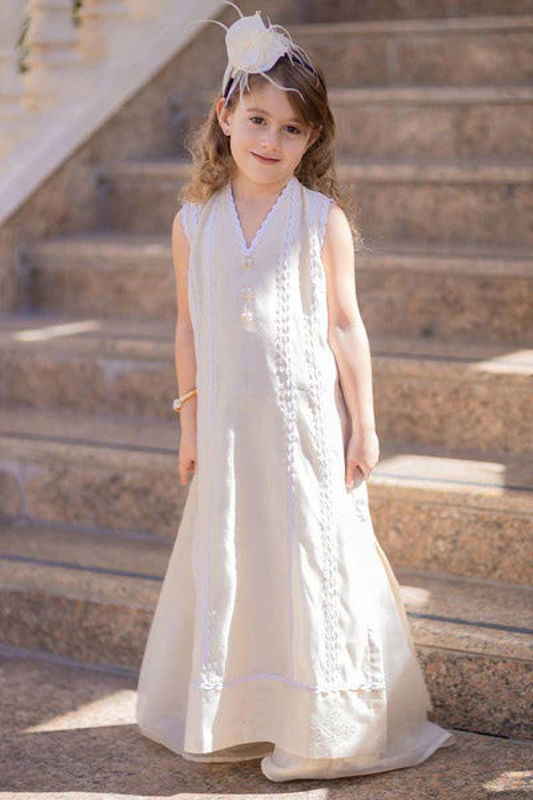 Picture of Aysel Mini